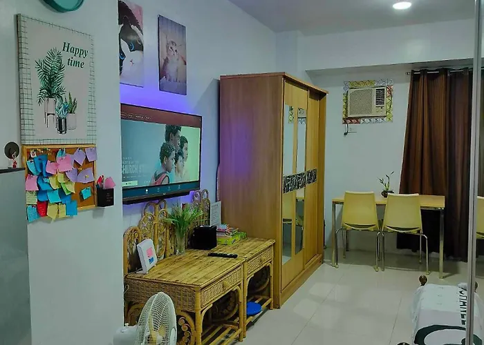17th Floor Tower B Haven With Netflix, Ac And Free Wifi Manila
