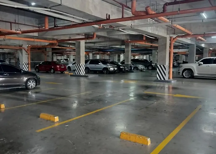 17th Floor Tower B Haven With Netflix, Ac And Free Wifi *