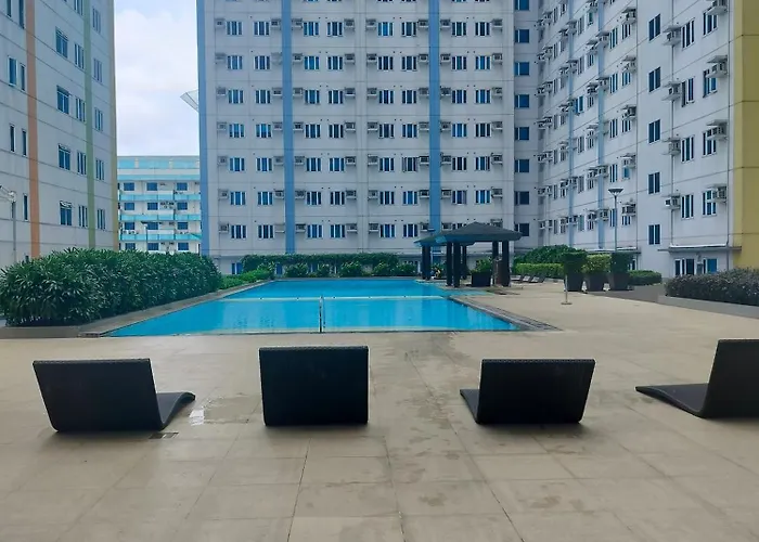 17th Floor Tower B Haven With Netflix, Ac And Free Wifi Manila